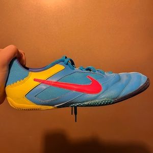 2012 Nike 5 Elastico Pro